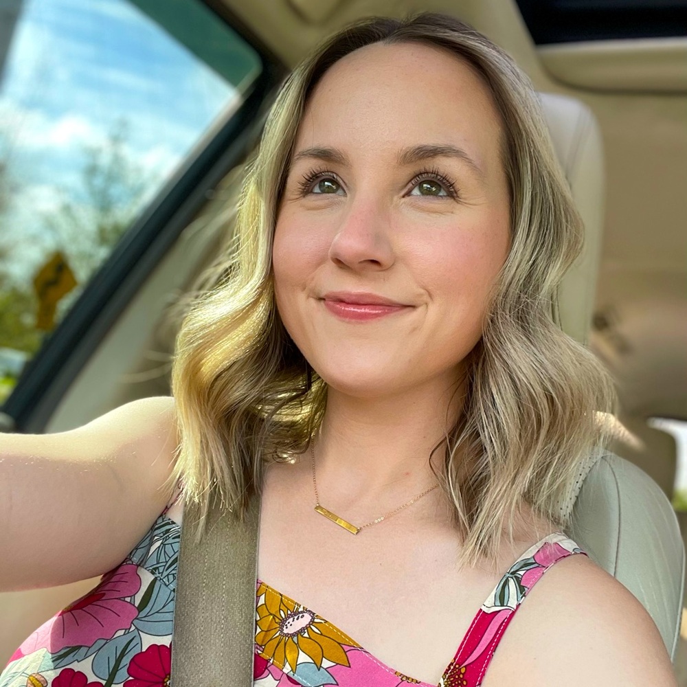 Meet your Posher, Britni